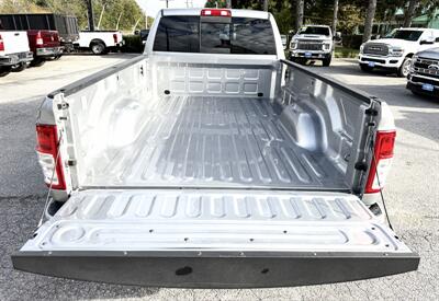 2023 RAM 3500 Crew Cab TRADESMAN 4X4 - Photo 10 - Finksburg, MD 21048