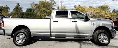 2023 RAM 3500 Crew Cab TRADESMAN 4X4 - Photo 4 - Finksburg, MD 21048