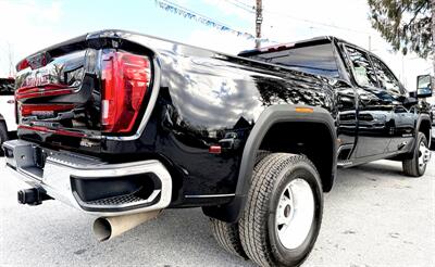 2021 GMC Sierra 3500 Crew Cab SLT 4X4 DRW - Photo 3 - Finksburg, MD 21048