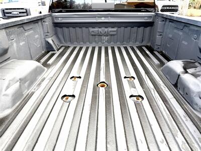 2021 GMC Sierra 3500 Crew Cab SLT 4X4 DRW - Photo 10 - Finksburg, MD 21048