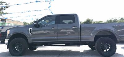 2017 Ford F-350 Crew Cab XLT 4X4 - Photo 7 - Finksburg, MD 21048