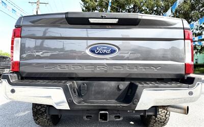 2017 Ford F-350 Crew Cab XLT 4X4 - Photo 9 - Finksburg, MD 21048