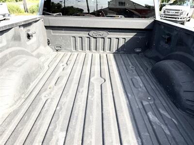 2017 Ford F-350 Crew Cab XLT 4X4 - Photo 10 - Finksburg, MD 21048