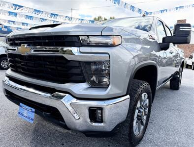 2024 Chevrolet Silverado 2500 Crew Cab LT 4X4 - Photo 2 - Finksburg, MD 21048