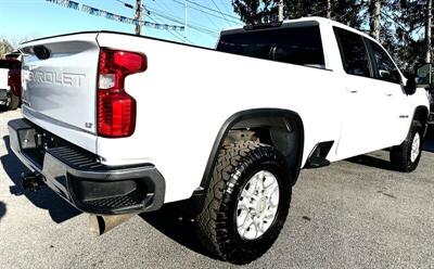 2021 Chevrolet Silverado 2500 LT  Crew Cab LT 4X4 - Photo 6 - Finksburg, MD 21048