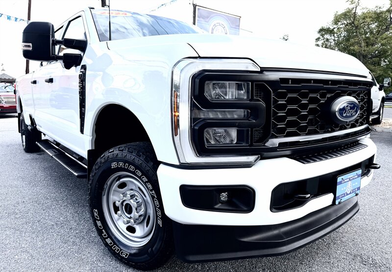 2024 Ford F-250  Crew Cab XL 4X4 - Photo 1 - Finksburg, MD 21048