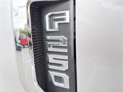 2018 Ford F-250 Crew Cab XLT 4X4 - Photo 22 - Finksburg, MD 21048