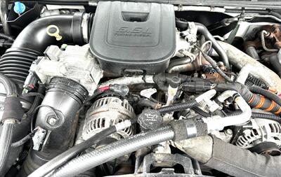 2013 GMC Sierra 3500 SLE  Crew Cab SLE 4X4 - Photo 33 - Finksburg, MD 21048