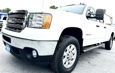 2013 GMC Sierra 3500 SLE  Crew Cab SLE 4X4 - Photo 2 - Finksburg, MD 21048