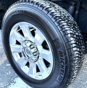 2019 Ford F-350  Crew Cab PLATINUM 4X4 - Photo 23 - Finksburg, MD 21048