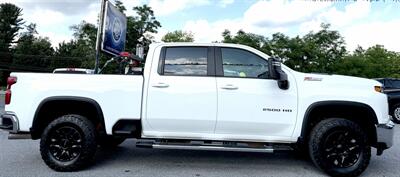 2023 Chevrolet Silverado 2500 Crew Cab LT 4X4 - Photo 4 - Finksburg, MD 21048