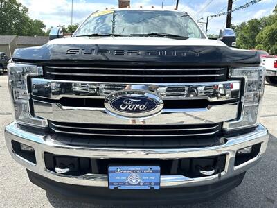 2017 Ford F-250 Lariat  Crew Cab Lariat 4X4 - Photo 6 - Finksburg, MD 21048