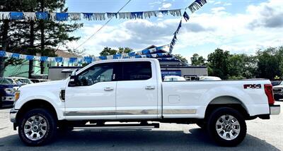 2017 Ford F-250 Lariat  Crew Cab Lariat 4X4 - Photo 7 - Finksburg, MD 21048