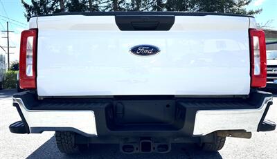 2023 Ford F-350 Super Duty XL  Crew Cab XL 4X4 - Photo 8 - Finksburg, MD 21048