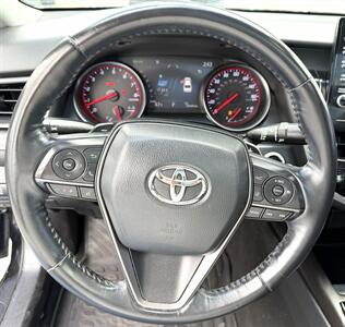 2021 Toyota Camry XSE  XSE AWD - Photo 13 - Finksburg, MD 21048