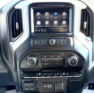 2022 Chevrolet Silverado 2500  Crew Cab CUSTOM 4X4 - Photo 13 - Finksburg, MD 21048