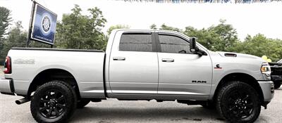 2022 RAM 2500 Crew Cab BIG HORN 4X4 "NIGHT EDITION " - Photo 4 - Finksburg, MD 21048