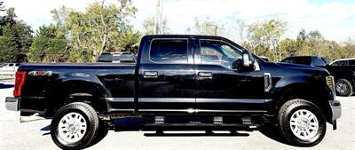 2019 Ford F-250 Super Duty XLT  Crew Cab XLT 4X4 - Photo 4 - Finksburg, MD 21048