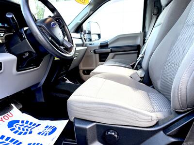 2019 Ford F-250 Super Duty XLT  Crew Cab XLT 4X4 - Photo 18 - Finksburg, MD 21048