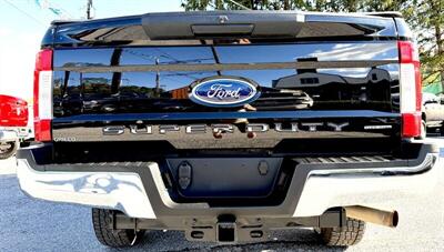 2019 Ford F-250 Super Duty XLT  Crew Cab XLT 4X4 - Photo 9 - Finksburg, MD 21048