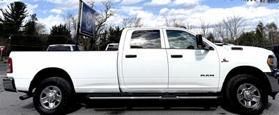 2022 RAM 3500  Crew Cab Tradesman 4X4 - Photo 4 - Finksburg, MD 21048