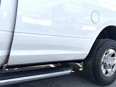 2022 RAM 3500  Crew Cab Tradesman 4X4 - Photo 11 - Finksburg, MD 21048