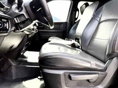 2022 RAM 3500  Crew Cab Tradesman 4X4 - Photo 18 - Finksburg, MD 21048