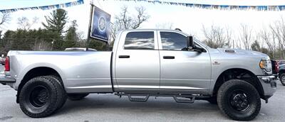 2022 RAM 3500  Crew Cab Tradesman 4X4 DRW - Photo 4 - Finksburg, MD 21048