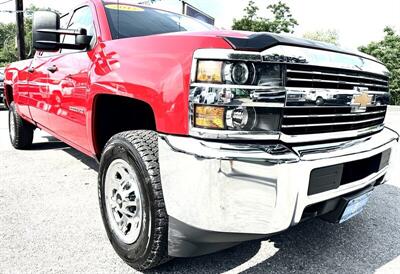 2017 Chevrolet Silverado 3500  Crew Cab W/T 4X4 - Photo 1 - Finksburg, MD 21048