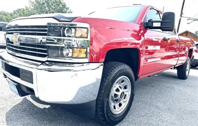 2017 Chevrolet Silverado 3500  Crew Cab W/T 4X4 - Photo 2 - Finksburg, MD 21048
