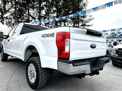 2019 Ford F-350 XLT  Ext Cab XLT 4X4 - Photo 8 - Finksburg, MD 21048