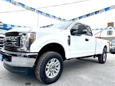 2019 Ford F-350 XLT  Ext Cab XLT 4X4 - Photo 2 - Finksburg, MD 21048