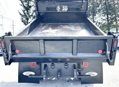 2018 Ford F-350  Reg Cab Dump Bed XL 4X4 DRW - Photo 8 - Finksburg, MD 21048