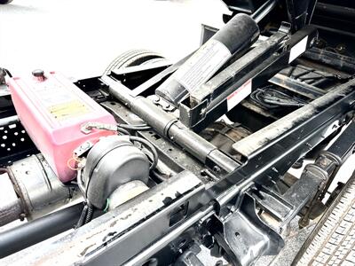 2018 Ford F-350  Reg Cab Dump Bed XL 4X4 DRW - Photo 10 - Finksburg, MD 21048