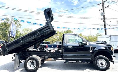 2018 Ford F-350  Reg Cab Dump Bed XL 4X4 DRW - Photo 4 - Finksburg, MD 21048