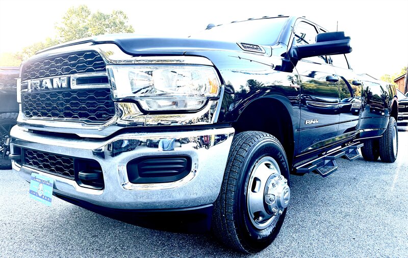 2022 RAM 3500 Tradesman  Crew Cab Tradesman 4X4 DRW