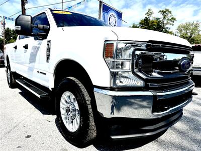 2022 Ford F-350 XL  Crew Cab XL 4X4 - Photo 1 - Finksburg, MD 21048