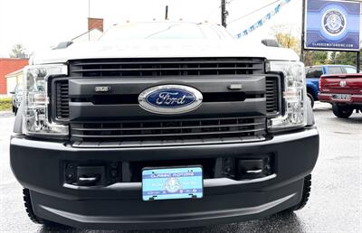 2019 Ford F-550  Crew Cab XL FLAT BED 4X4 DRW - Photo 6 - Finksburg, MD 21048