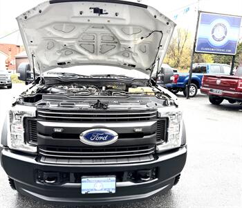 2019 Ford F-550  Crew Cab XL FLAT BED 4X4 DRW - Photo 36 - Finksburg, MD 21048