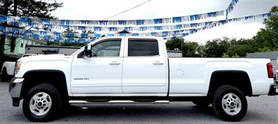 2015 GMC Sierra 2500 Crew Cab SLE 4X4 - Photo 6 - Finksburg, MD 21048