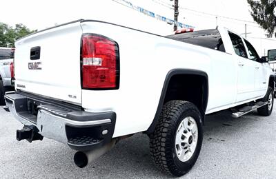 2015 GMC Sierra 2500 Crew Cab SLE 4X4 - Photo 3 - Finksburg, MD 21048
