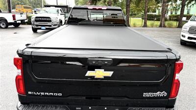 2022 Chevrolet Silverado 3500  Crew Cab HIGH COUNTRY 4X4 - Photo 9 - Finksburg, MD 21048