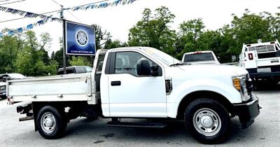 2017 Ford F-250 XL  Reg Cab XL 4X2 - Photo 4 - Finksburg, MD 21048