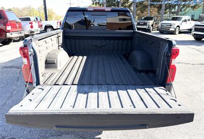 2021 Chevrolet Silverado 1500 Crew Cab LT 4X4 - Photo 10 - Finksburg, MD 21048
