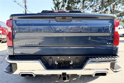 2021 Chevrolet Silverado 1500 Crew Cab LT 4X4 - Photo 9 - Finksburg, MD 21048