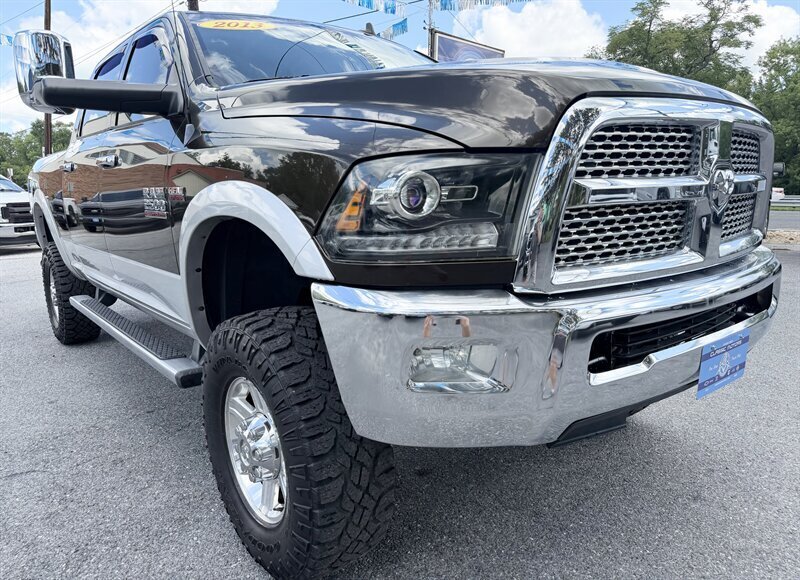 2013 RAM 2500  Crew Cab LARAMIE 4X4 - Photo 1 - Finksburg, MD 21048