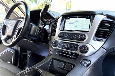 2017 GMC Yukon SLT 4X4 3RD ROW - Photo 11 - Finksburg, MD 21048