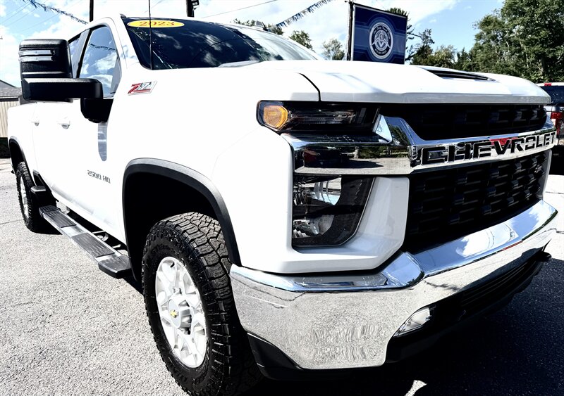 2023 Chevrolet Silverado 2500  Crew Cab LT 4X4 - Photo 1 - Finksburg, MD 21048
