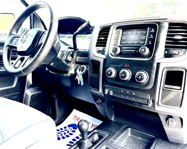 2017 RAM 5500  Crew Cab Flat Bed Tradesman 4x4 DRW - Photo 12 - Finksburg, MD 21048