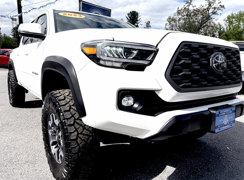 2023 Toyota Tacoma  TRD OFF-ROAD - Photo 1 - Finksburg, MD 21048